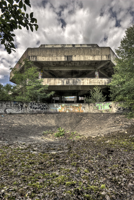 photo urbex hdr, exploration urbaine, urbex galerie, urbex blog, urbex insolite, urbex complexe de vacance, urbex village friche, urbex cantal, urbex auvergne, photo hdr fabien monteil