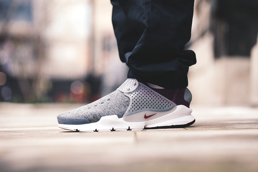 nike sock dart fleece