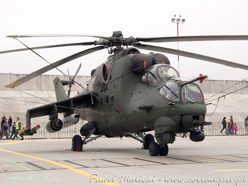 Fuerzas armadas de Polonia Mil+Mi-24W+polonia