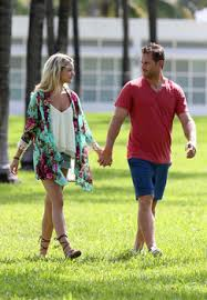 how to take a dating profile picture why did my husband join a dating site