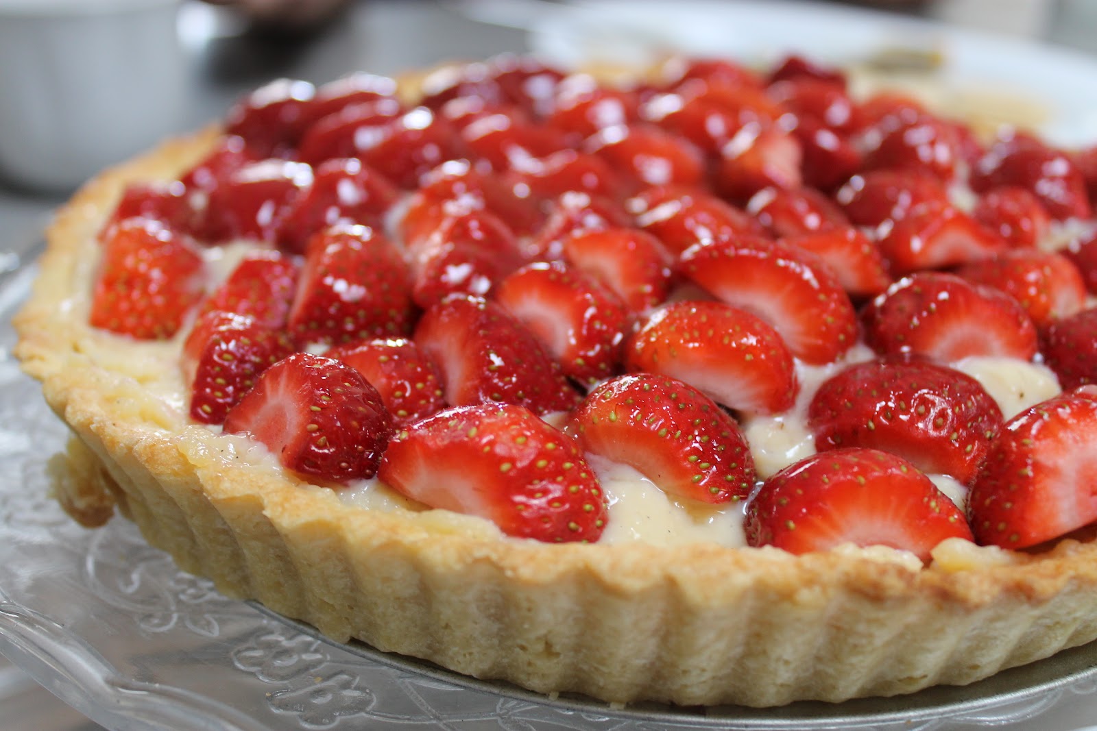 Sweetie Darling Everyone loves a French tart {Strawberry Tart Recipe}
