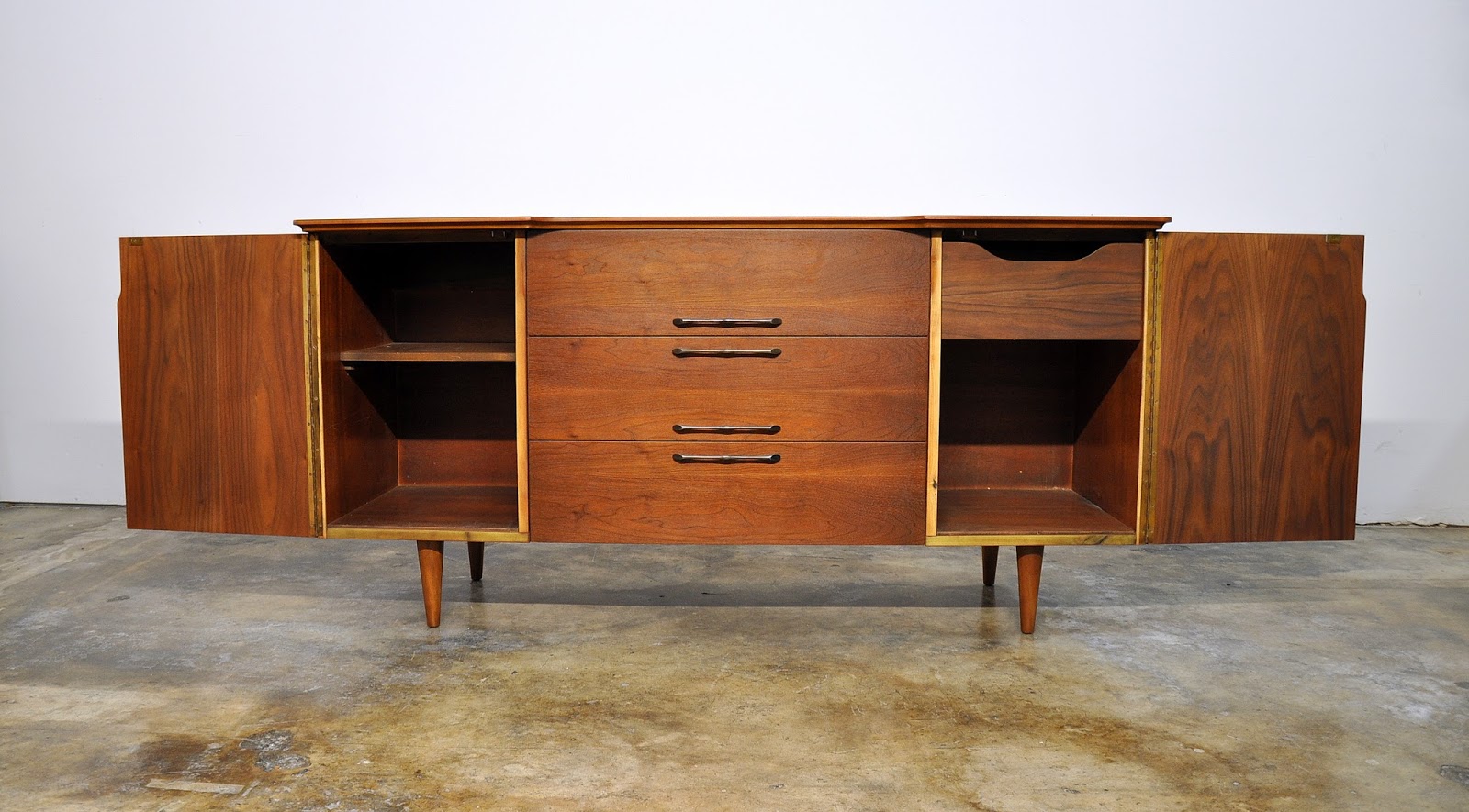 SELECT MODERN United Furniture Credenza, Bar, Media Console, Buffet or