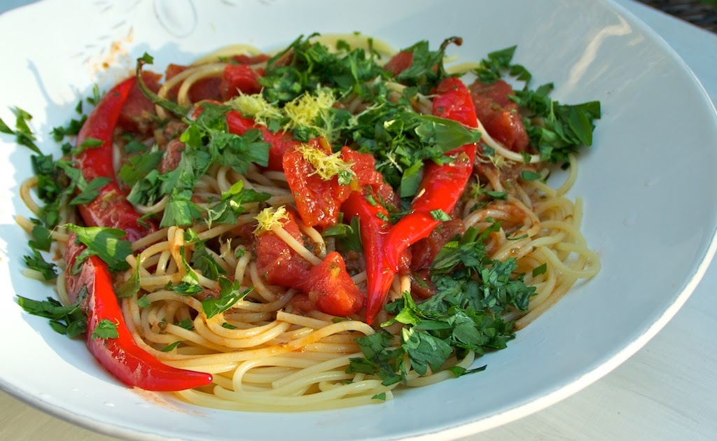 freshfromevaskitchen Spagetthi Vodka arrabiata a la Jamie Oliver