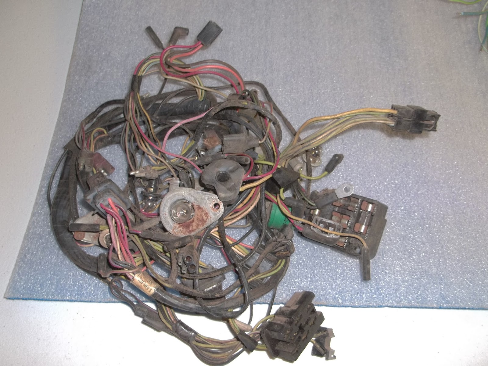 65 Mustang Restoration: Post #54, 5/31/15 Steering Column Rebuild