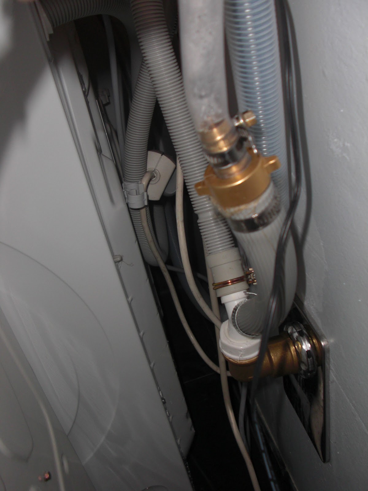 heimelich Anschluss Waschmaschine und Trockner gemeinsam