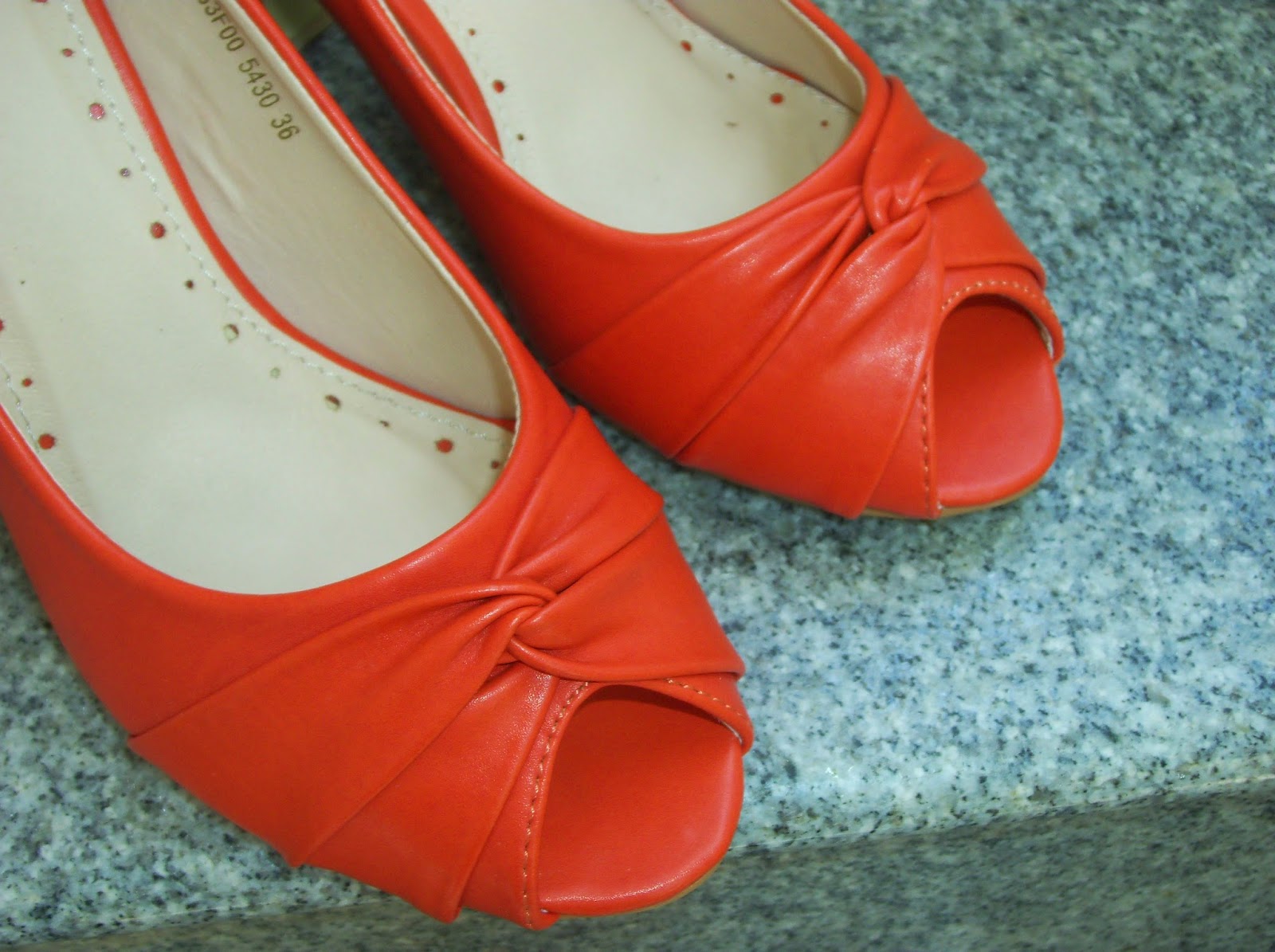 Currently Loving Tangerine Pumps Bling Sparkle