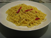 Spagetti aglia lio pepperoncino