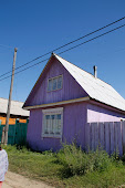 Такой сиреневый домик у Байкала