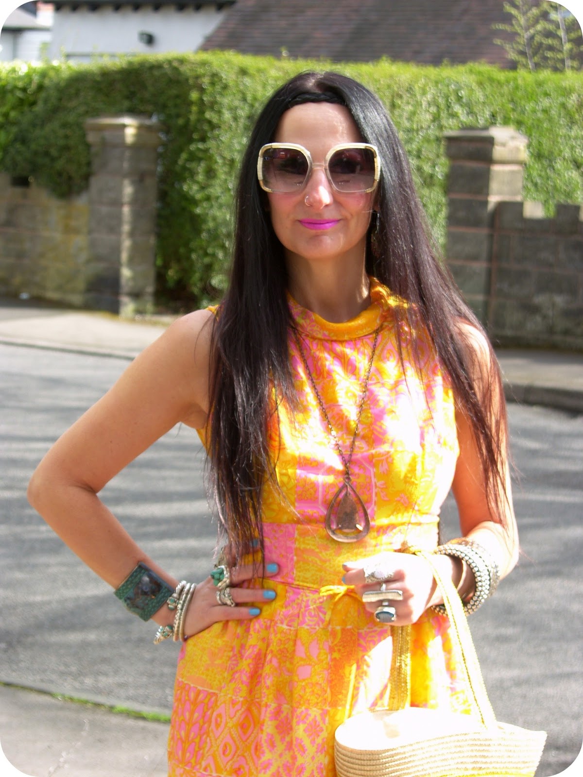 Vintage Vixen Home Alone & Hidden Treasures