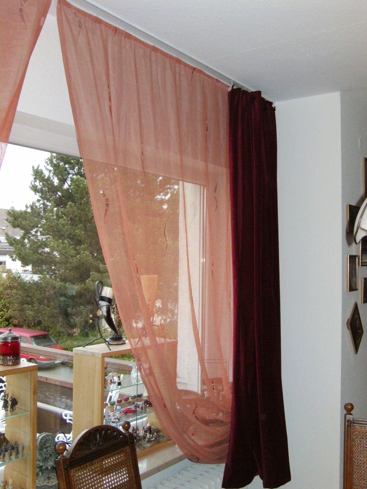 Tutulla denkt noch über einen Blogtitel nach...: Vorhang-Puzzle