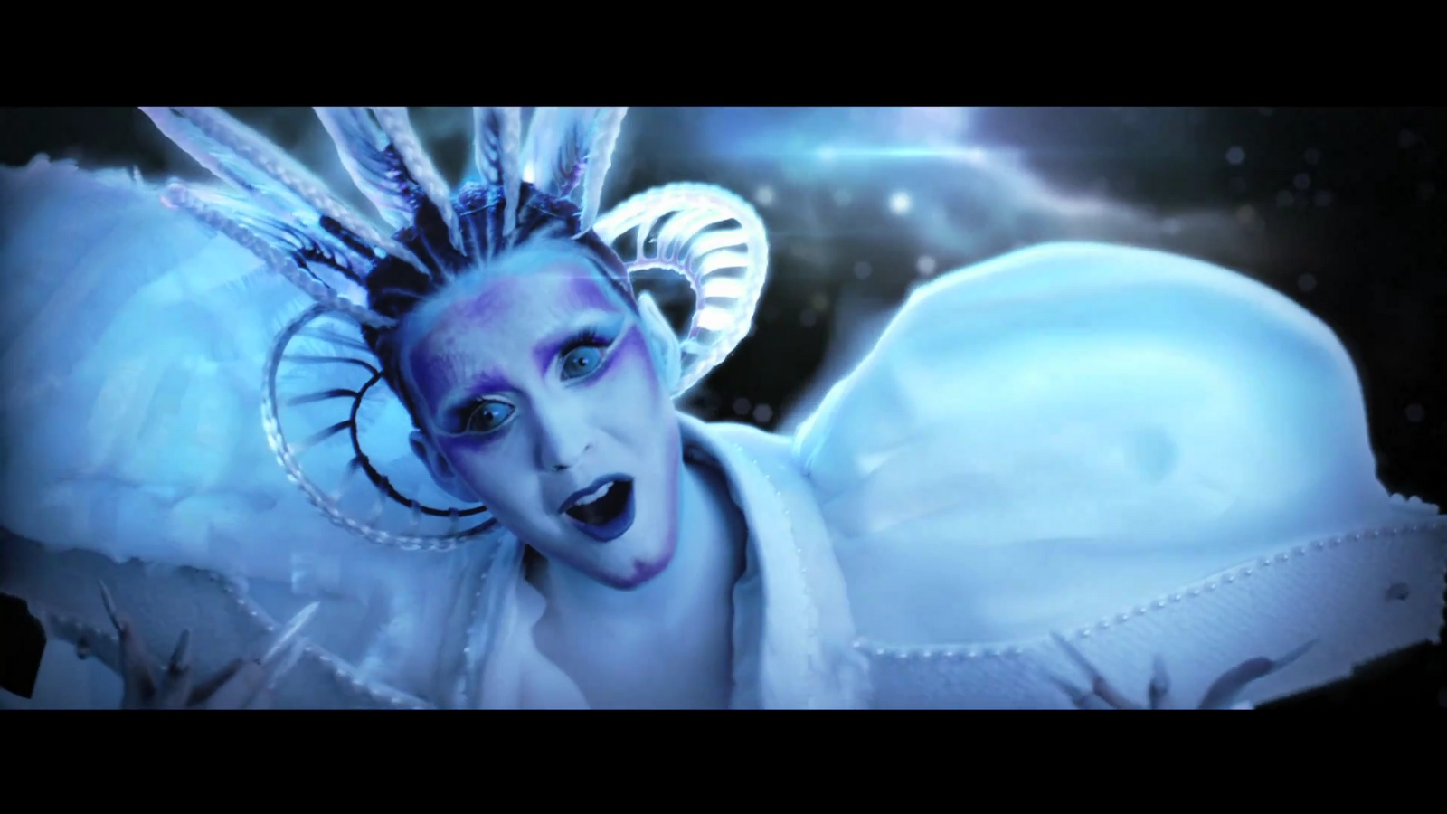 Katy Perry Et Ft Kanye West bottlaha