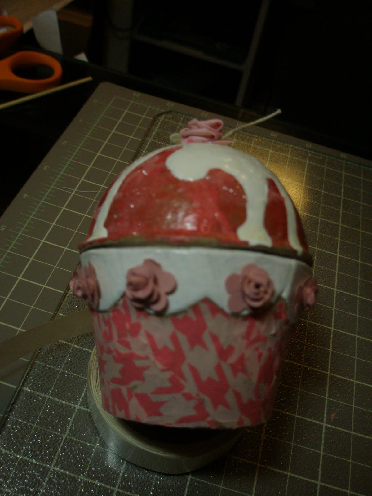 Scrappin' N Crafting Princess Paper Mache Cupcake alteration