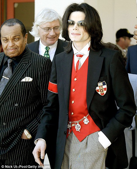 Michael+Jackson+Suit+court.jpg