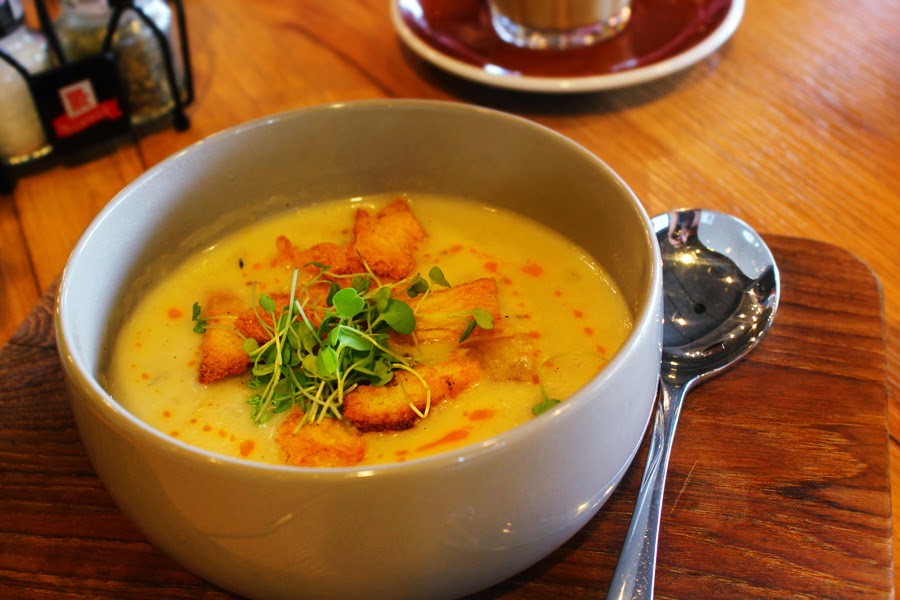 Roast Coffee and Eatery Thong Lor, Bangkok