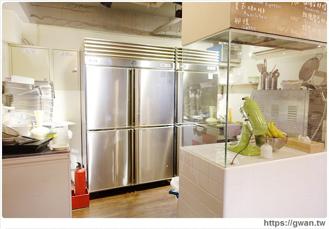 O Rose法式冰淇淋,捷運美食,捷運藍線美食,花朵冰淇淋,玫瑰花冰淇淋,少女甜點,夢幻甜點,手工冰淇淋,甜點下午茶,玫瑰花瓣,法國主廚-10