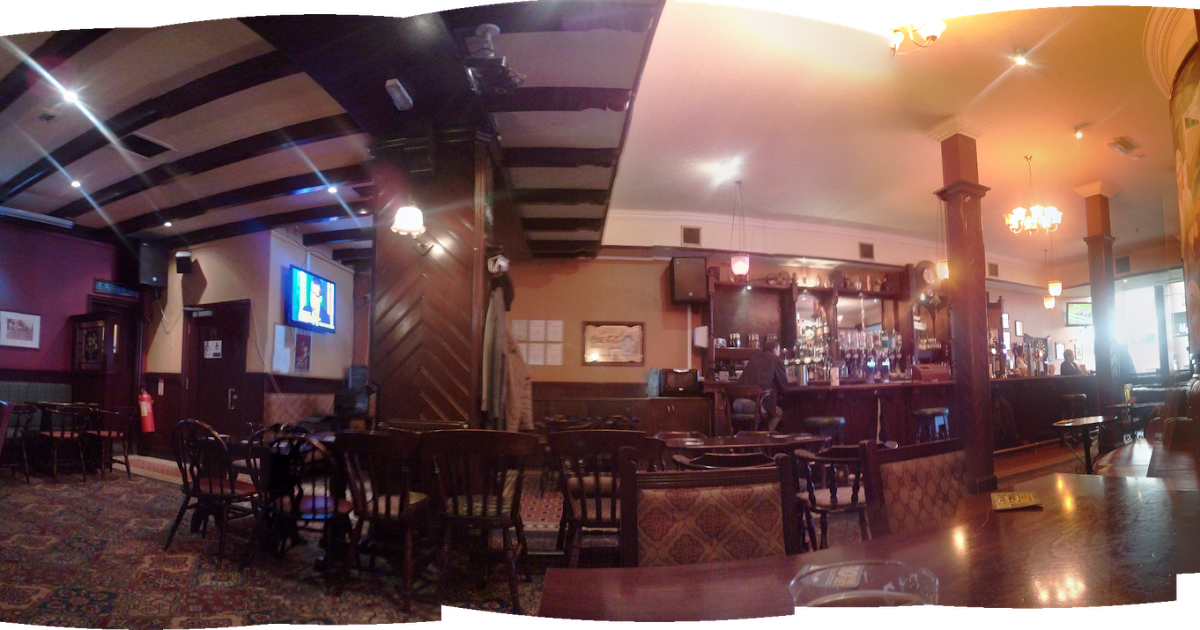 A Hauf Stop Windsor Tavern