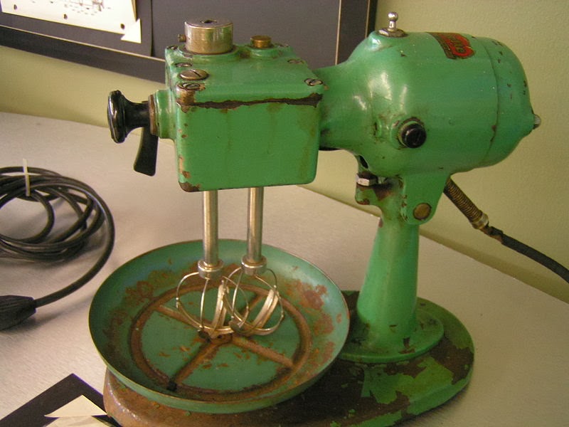 Who Invented The First Mixer In The World at Esther Golden blog