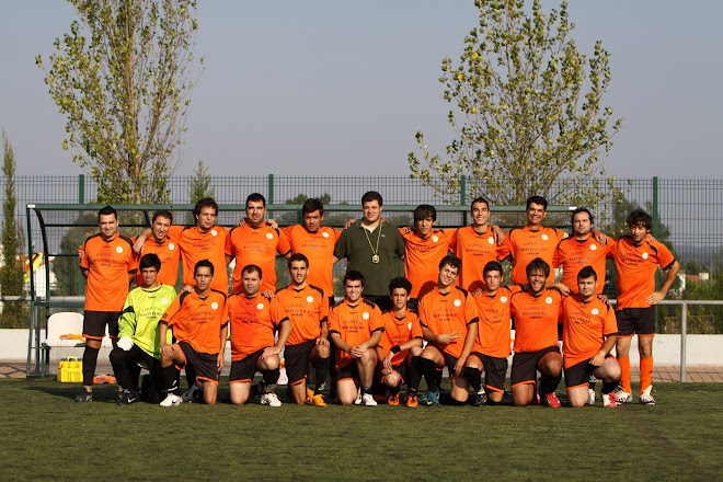 EQUIPA DE FUTEBOL - LOBOS DO CARVALHAL    2011/12