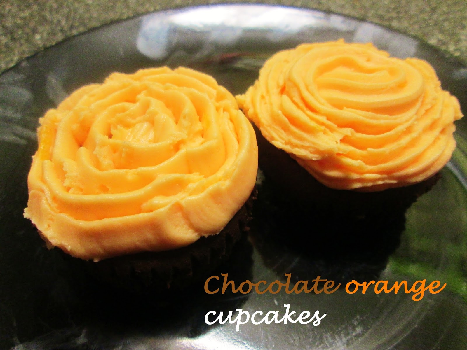 THE MESSY KITCHEN CHOCOLATE ORANGE CUPCAKES