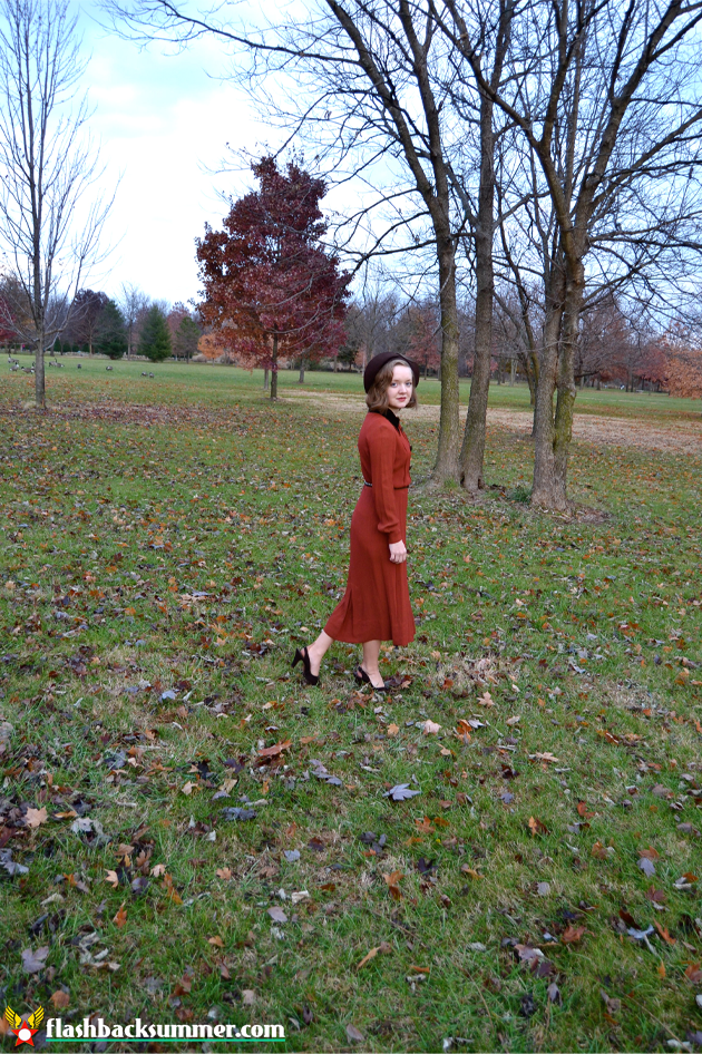 Flashback Summer: 1930s Thanksgiving Outfit - Fiddler in the Park