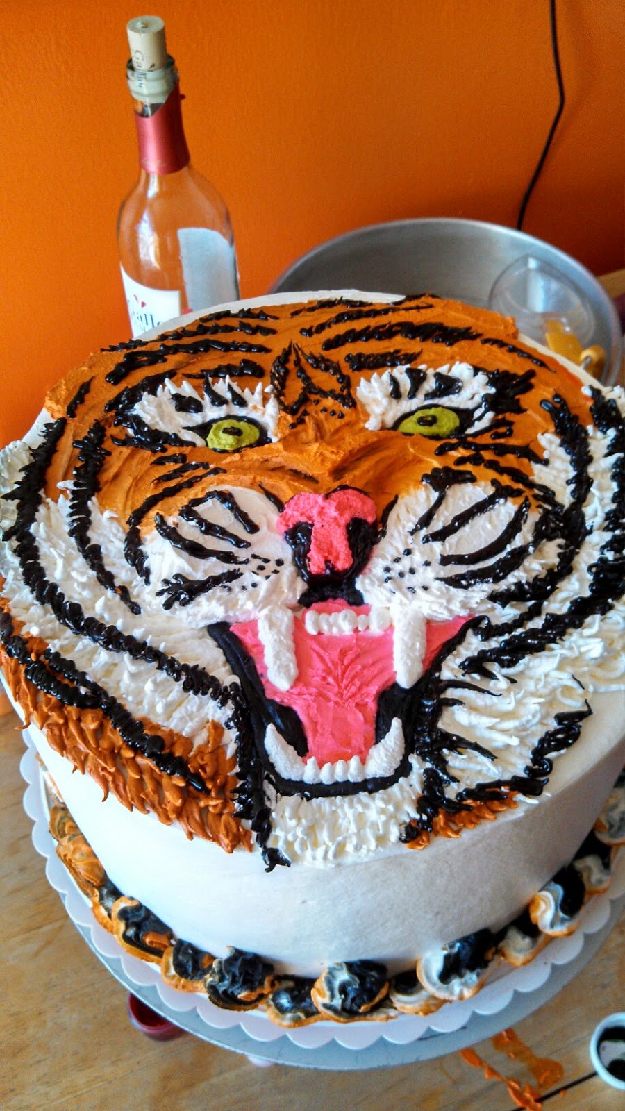 Frosted Art Tiger Cake by Leah