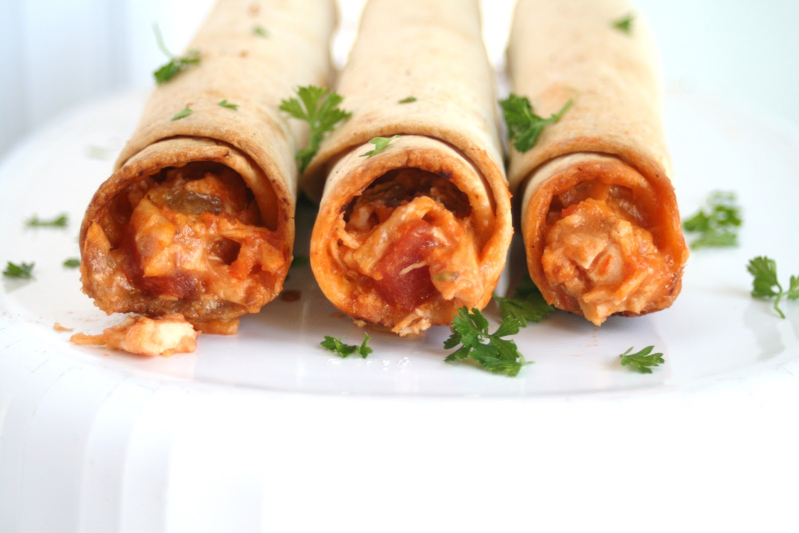 I Thee Cook Baked Chicken Quesadilla Rolls