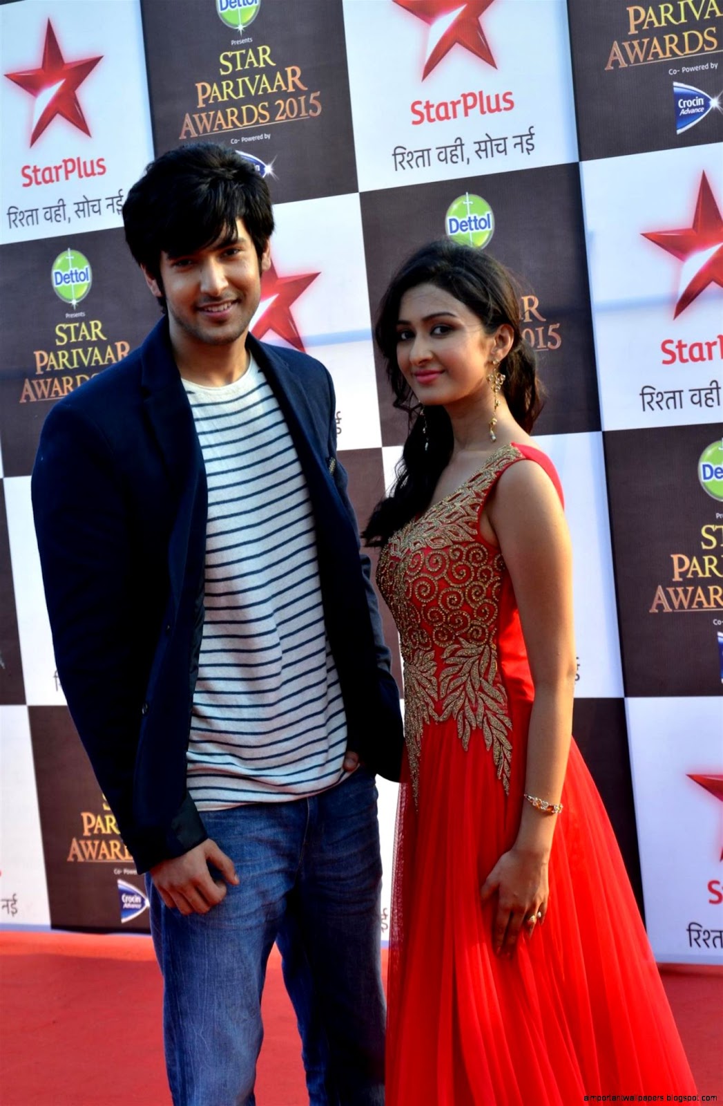Star Parivaar Awards 2015 TV Stars Add Glitz Glamour At Red Carpet Star Parivaar Awards 2015 TV Stars Add Glitz Glamour At Red Carpet