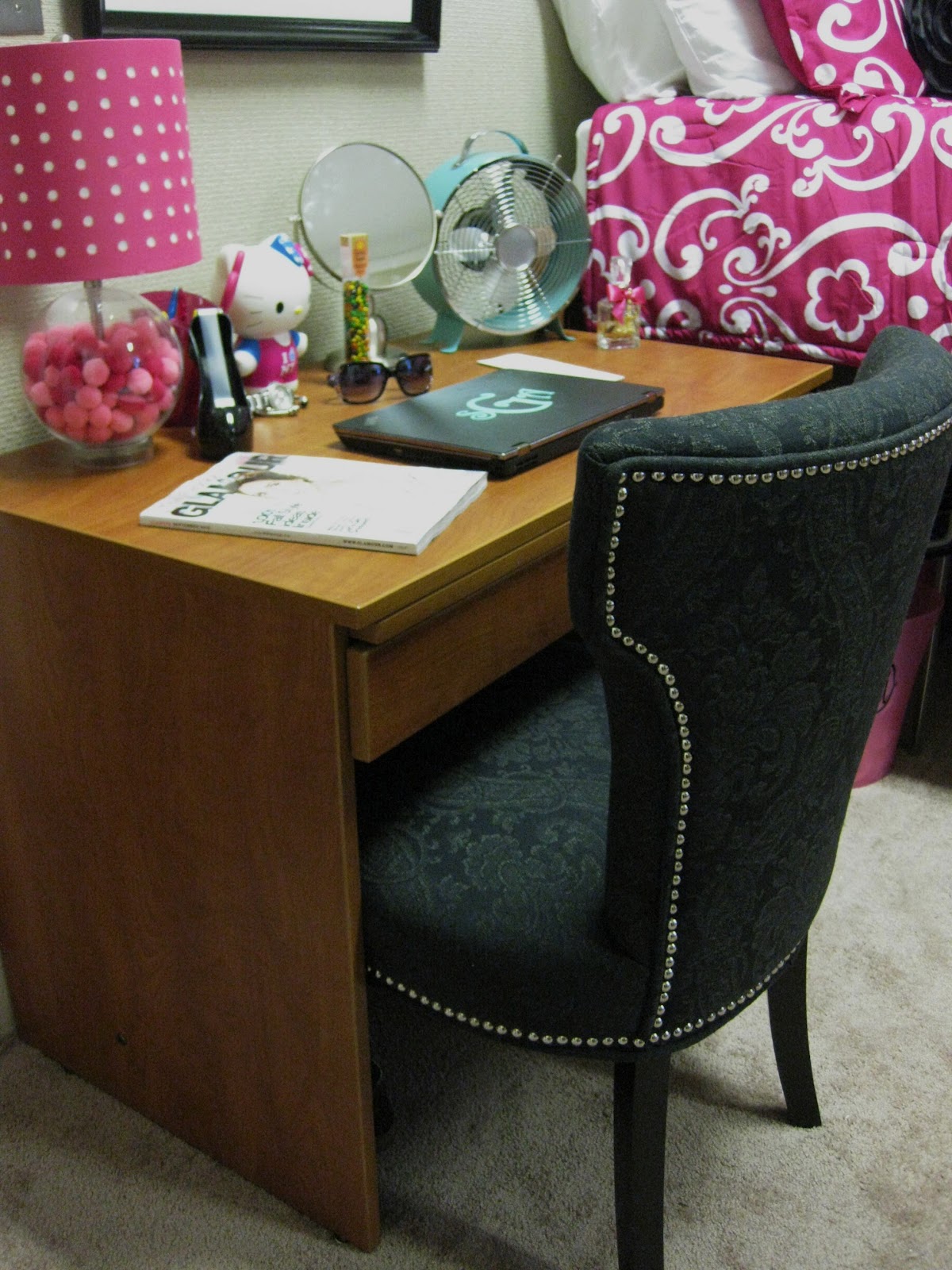 Ramblings of a Southern Girl: Girlie Dorm Decorating