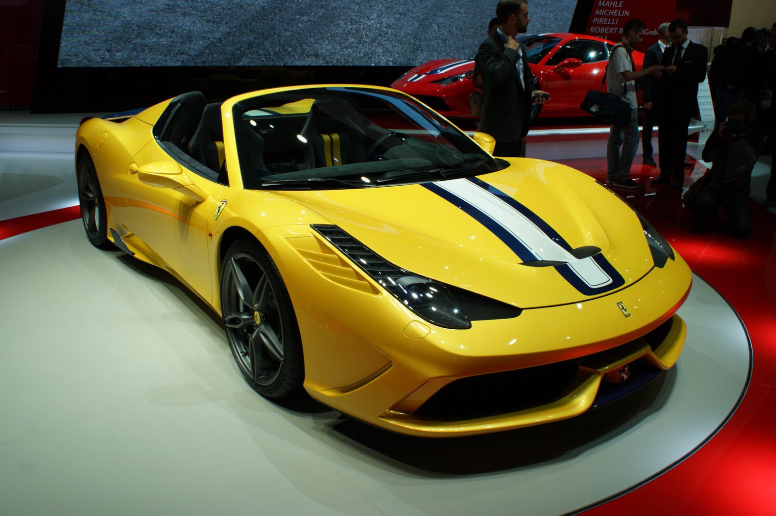 Ferrari-5.jpg