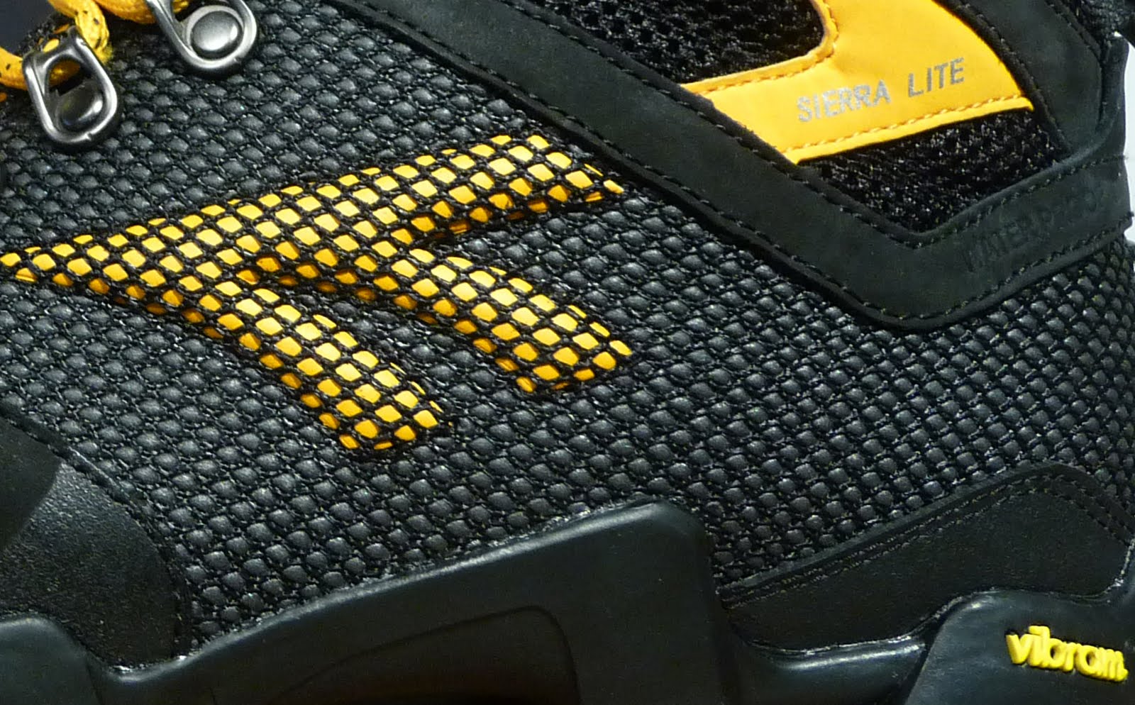 High Finish Contrast Strap Footweartrends Mensfashion Trending Shoes Sneakers Wedge Sneaker