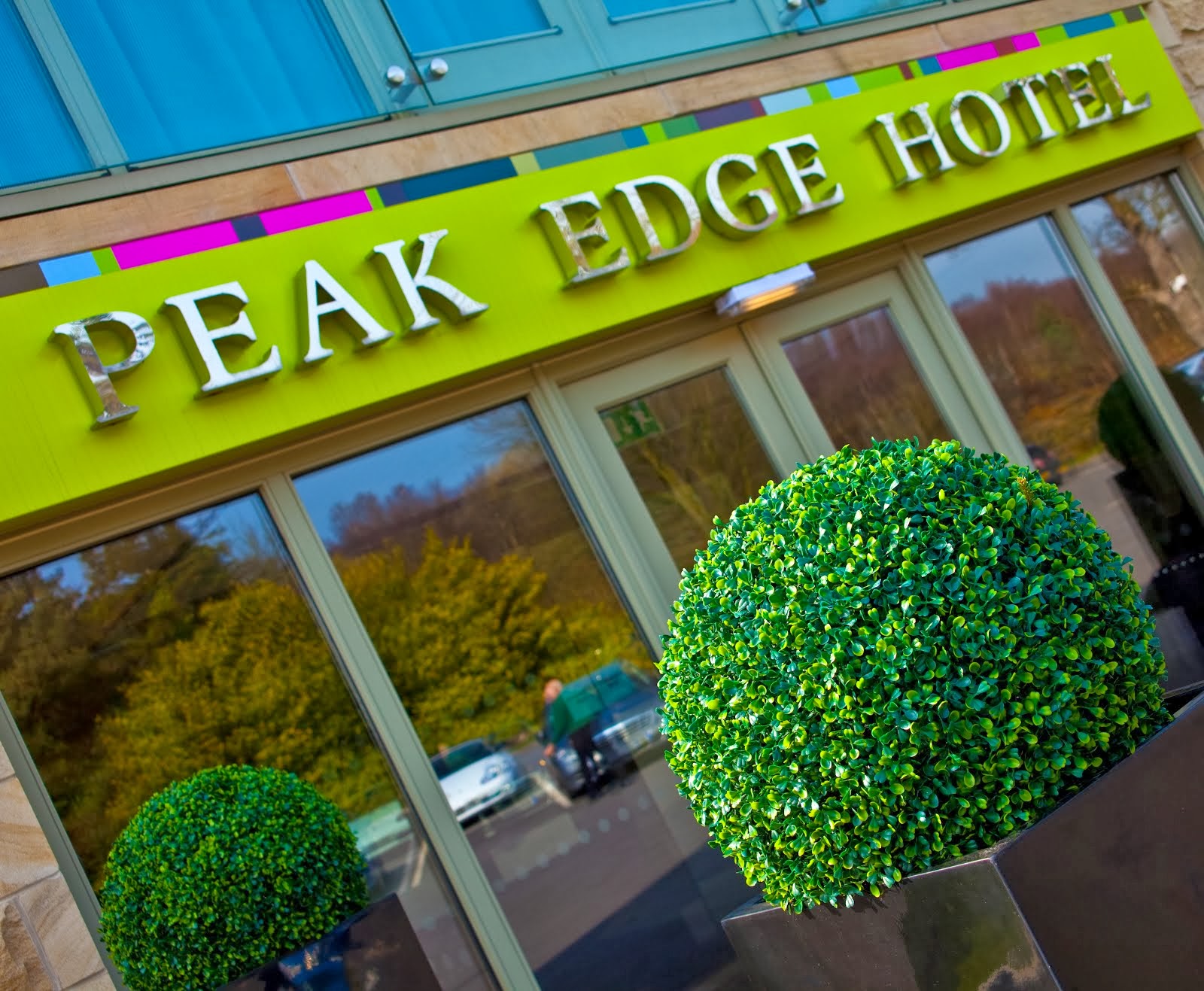 Back to the Peak Edge Hotel at The Red Lion website