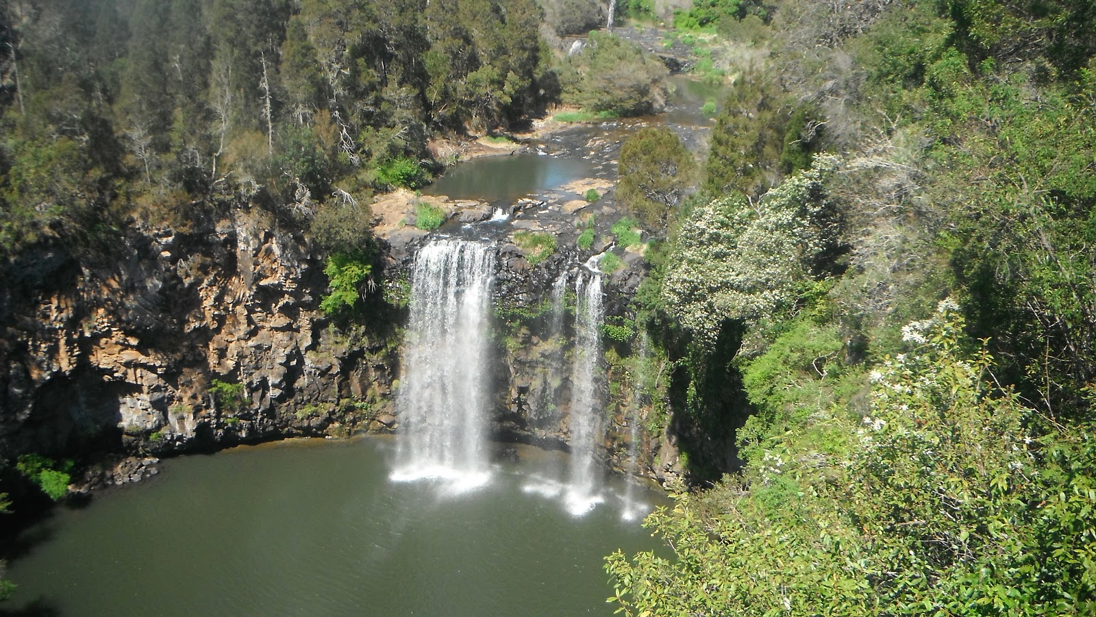 Waterfall+Way+001.JPG