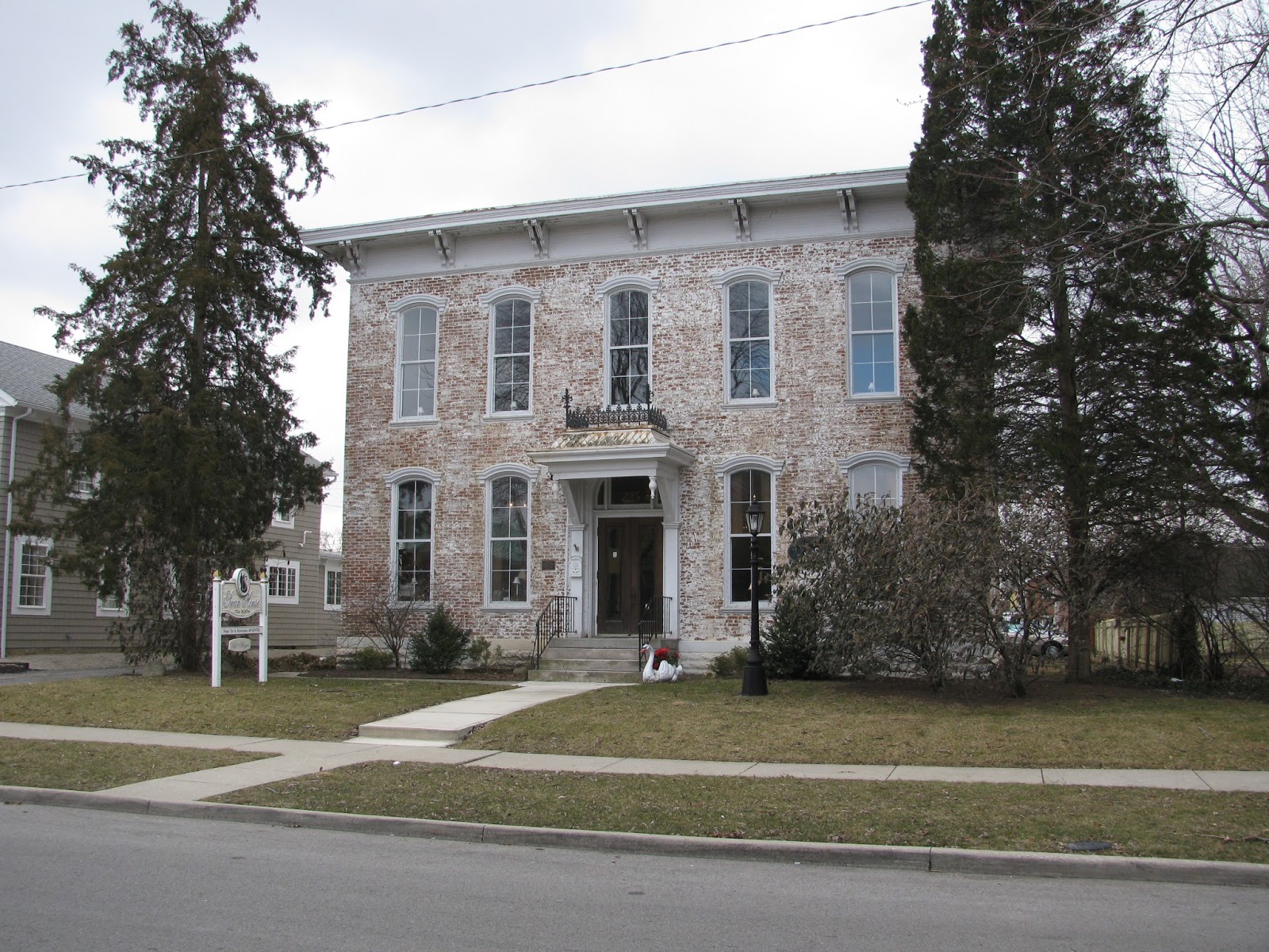 The Traveling Teapot Swan House Findlay Ohio
