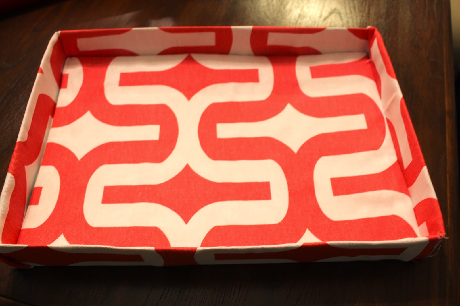 KEEP CALM AND CARRY ON Make A Decorative Tray from a Cardboard Box