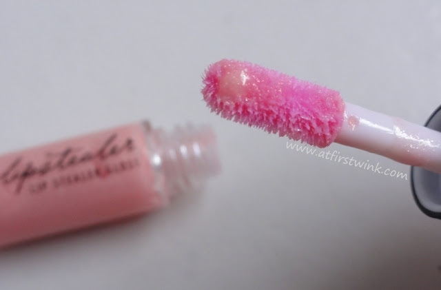 Clio Lipstealer gloss 2 - Bride Pink brush