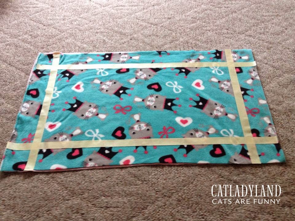 Catladyland Cats are Funny You Need to Make this Easy, NoSew Cat Bed