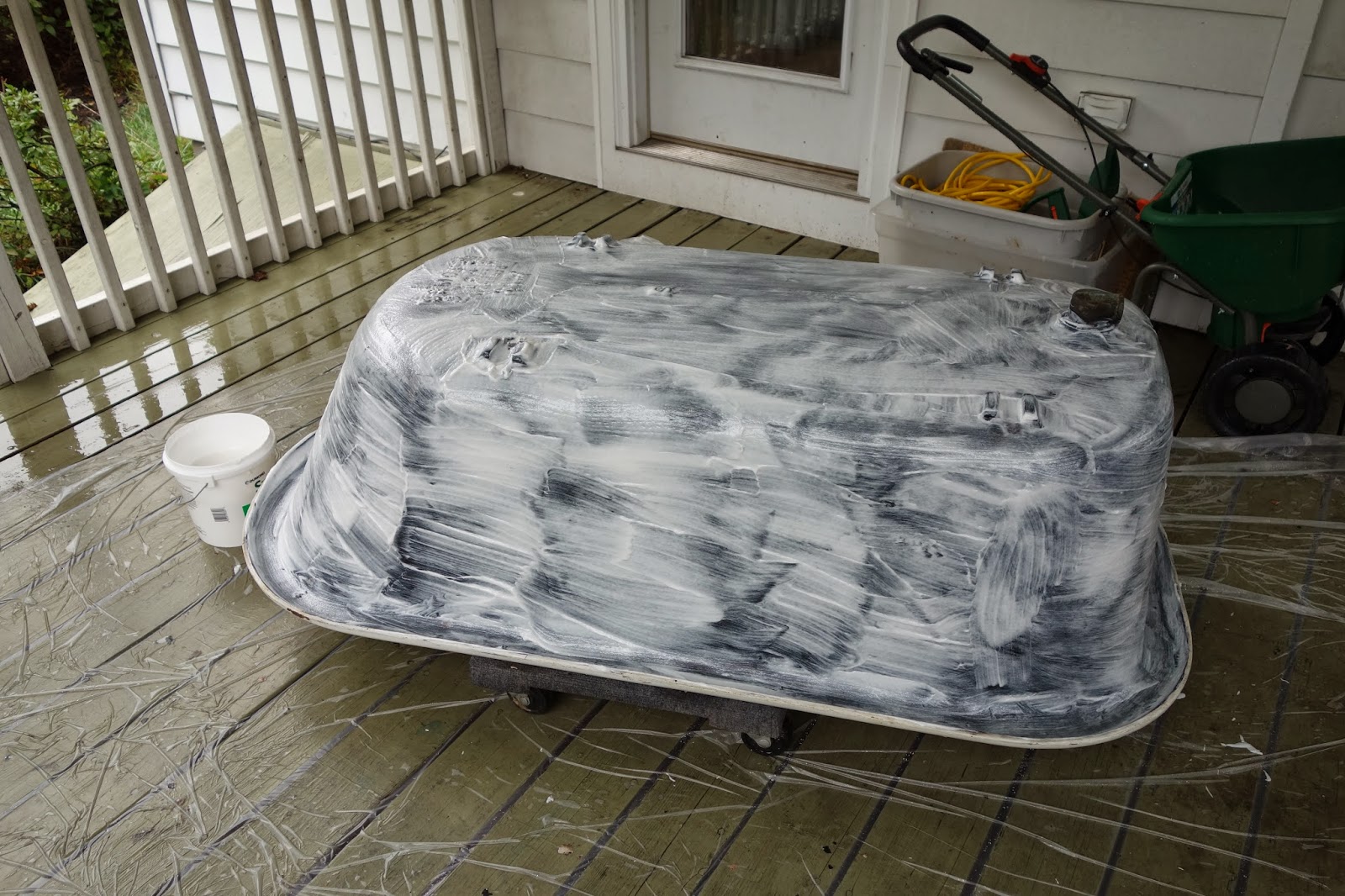 rustyfarmhouse DIY Refinishing the Clawfoot Tub, Part 1