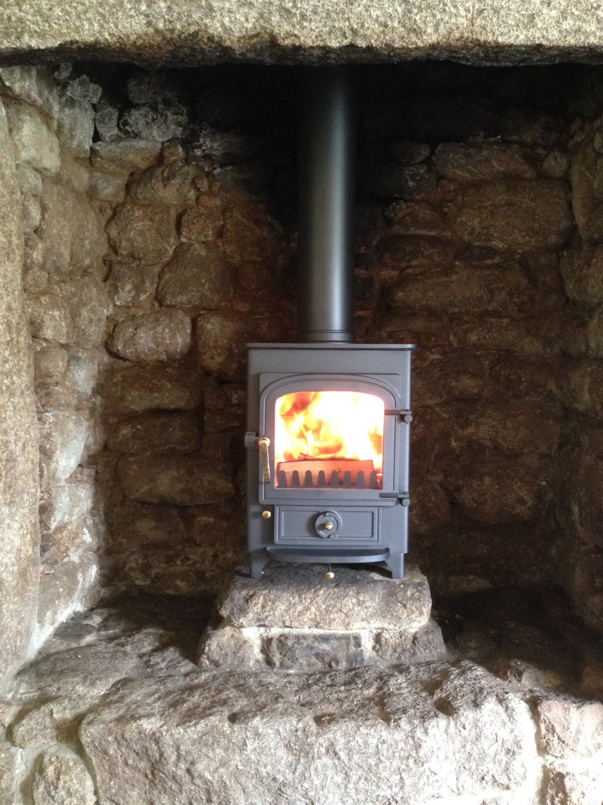 Richard Hirst. Bespoke Building & Maintenance Clear view pioneer 400