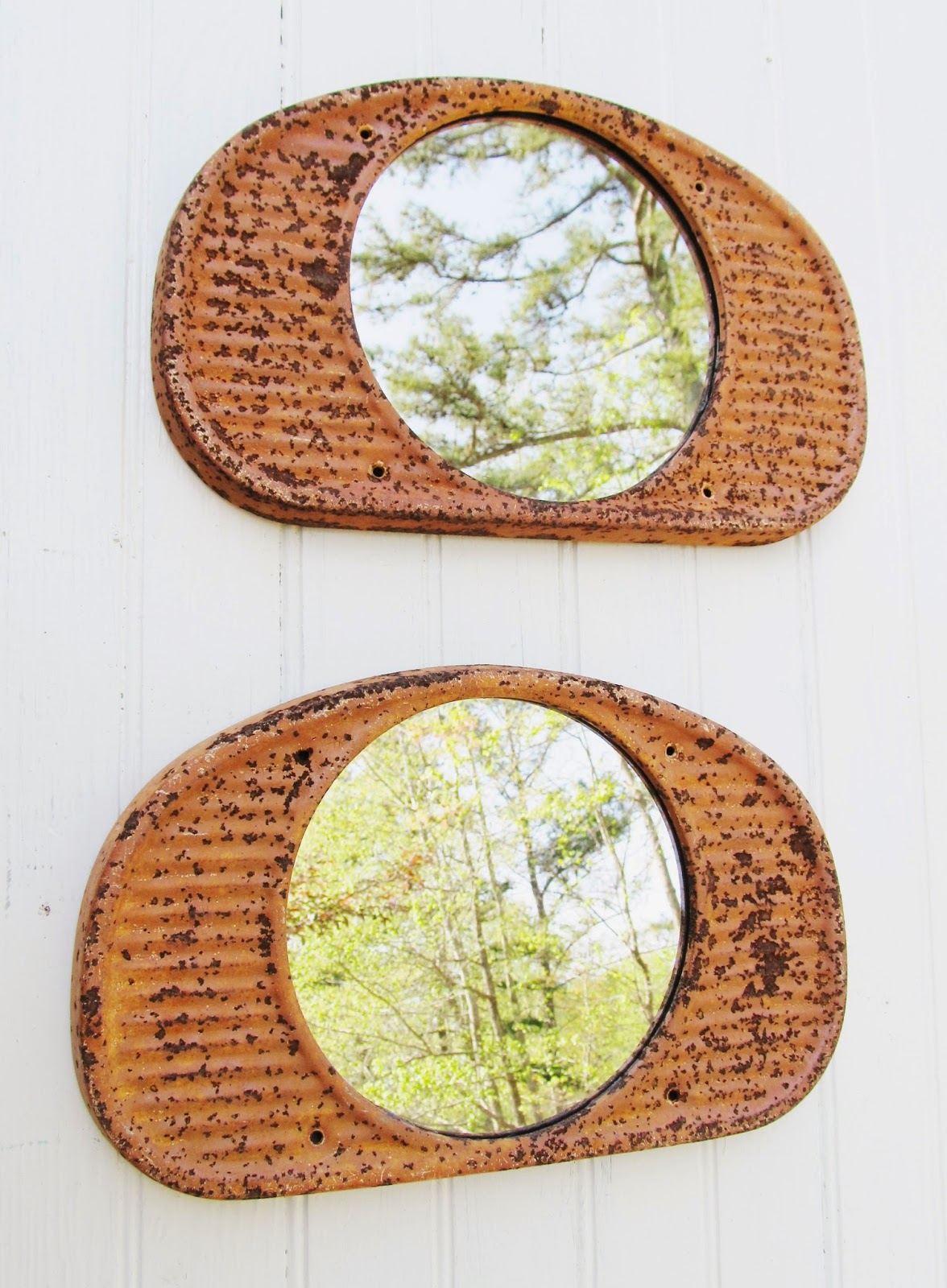 Sassytrash Repurposed vintage automobilia salvage mirrors