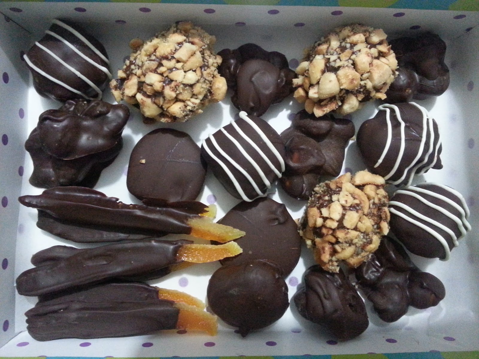 ÇİKKOLATA PORTAKAL KABUKLU ÇİKOLATA