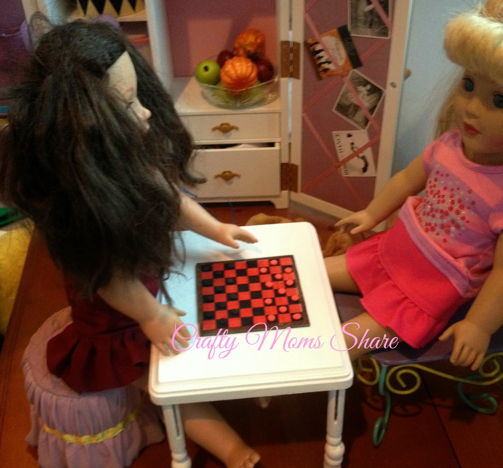 Crafty Moms Share DIY Doll Checkers Game & Clipboard