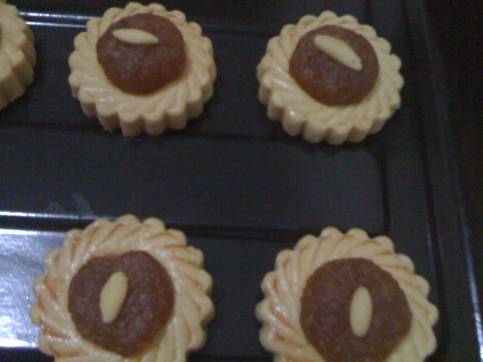 Tart Nenas Nyonyaku Yang Pertama T A M A R