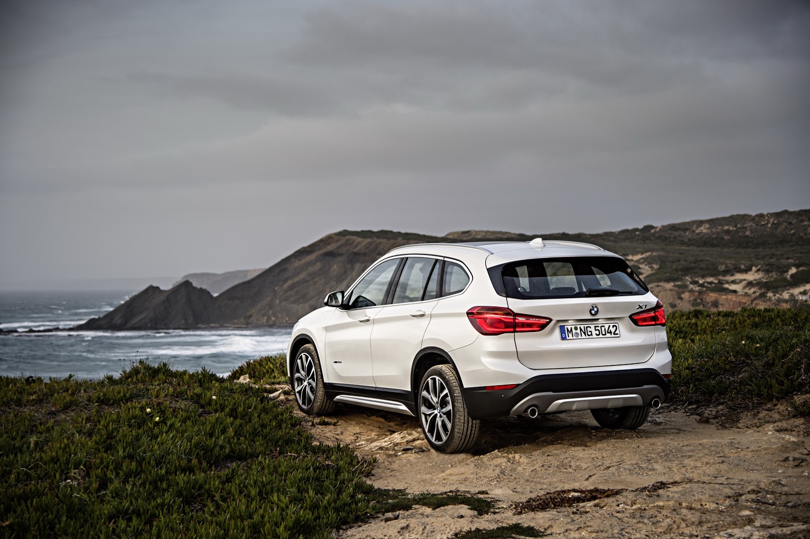 2016 BMW X1 Moves Into Its Second Generation [76 Photos & Video]