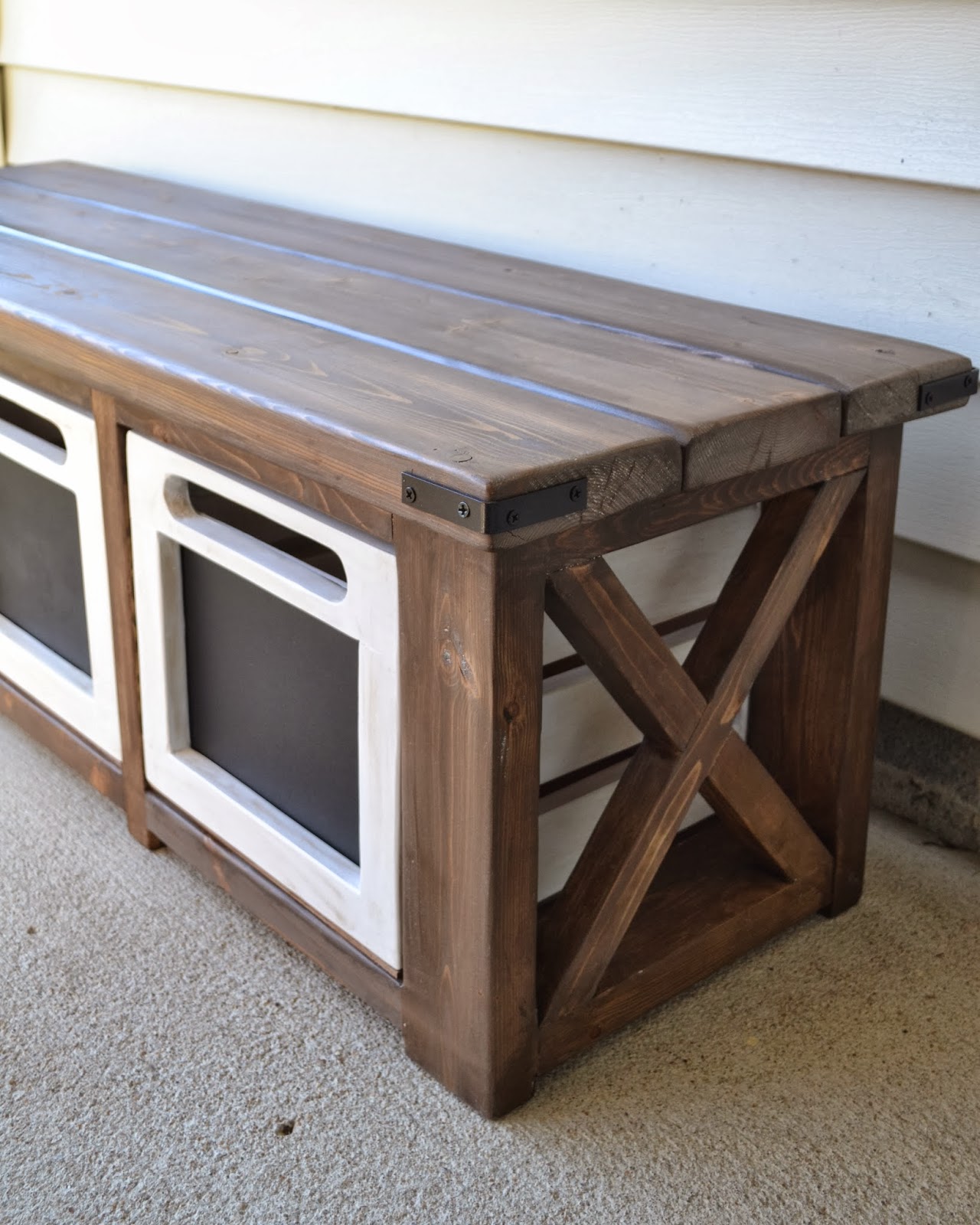 The Domestic Doozie: Custom Entryway Bench with Chalkboard ...