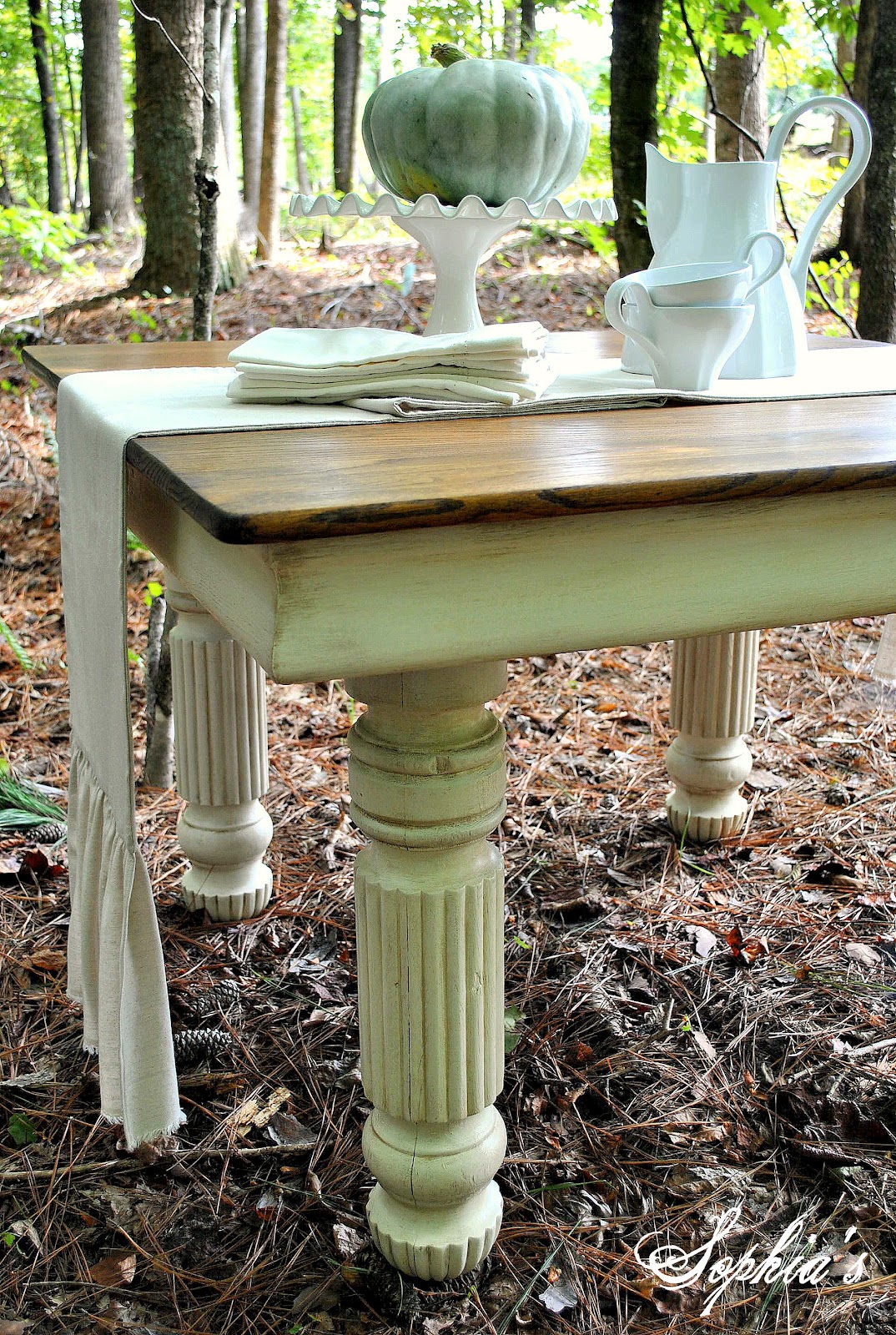 Sophia's An Old Oak Table Transformation