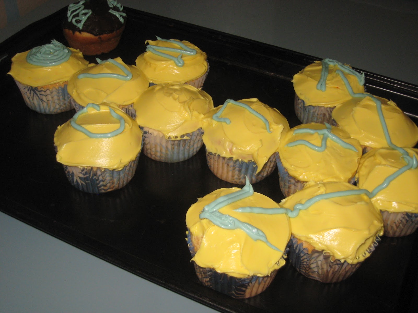 Ansley Designs Sink into Cupcakes