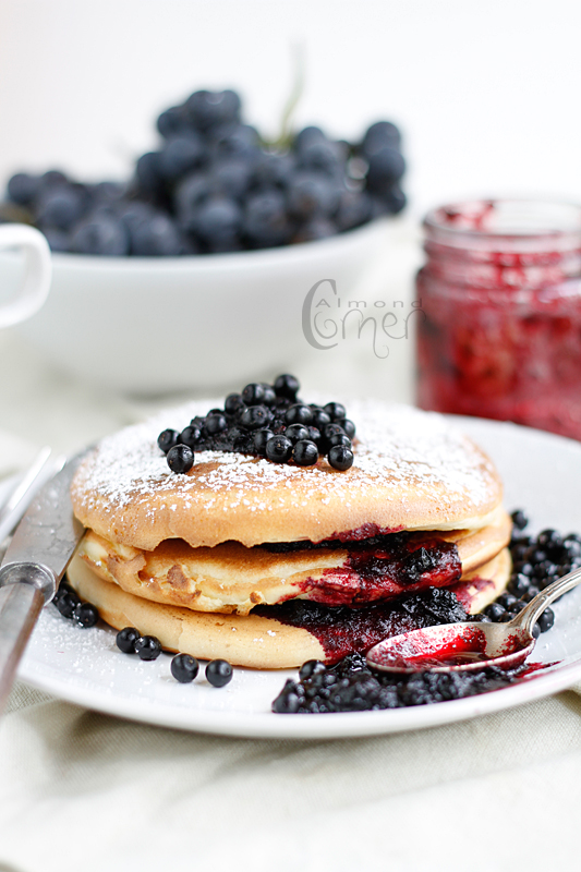 Delicious homemade jam recipes Almond Corner: Elderberry - Apple Jam