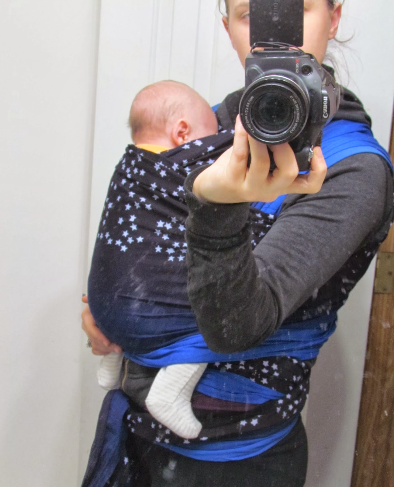 Mommy's Favorite Things Wrapsody Stretch Hybrid Review