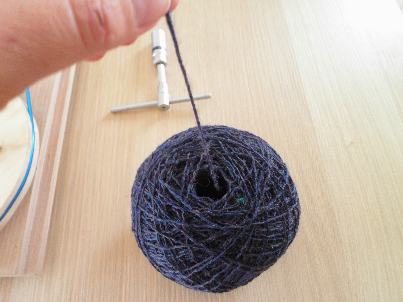 DIY Yarn ball winder from scraps Knitwear and Crafts