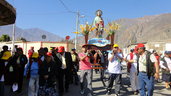 SIGUE LA PROCESIÓN